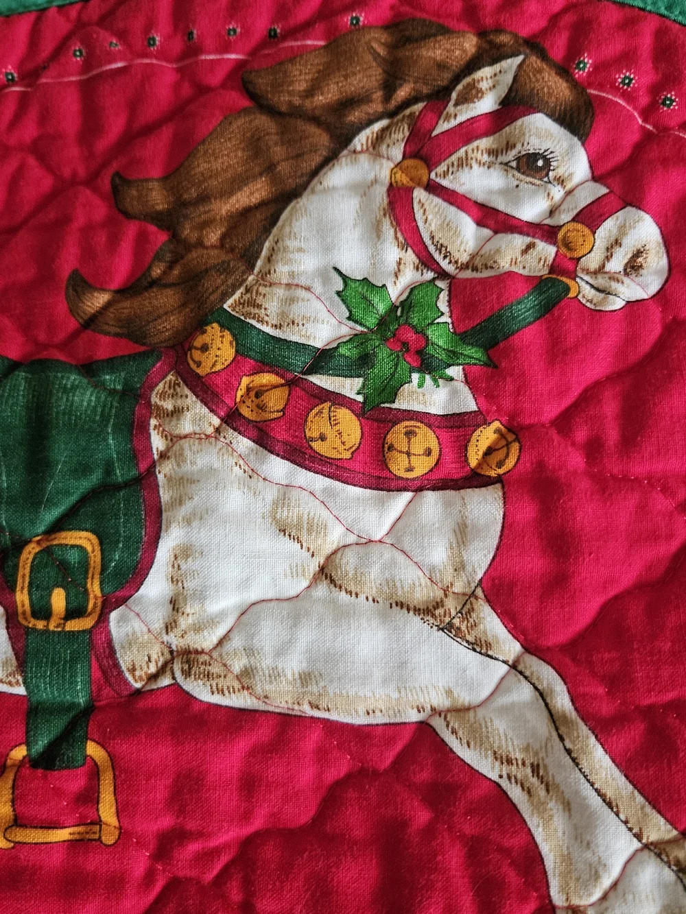 Festive Carousel Horse Holiday Placemats Red & Green Set Of 6 Christmas Festive